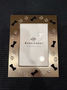 Hobby Lobby Rose Silver Paw & Bone Picture Frame
